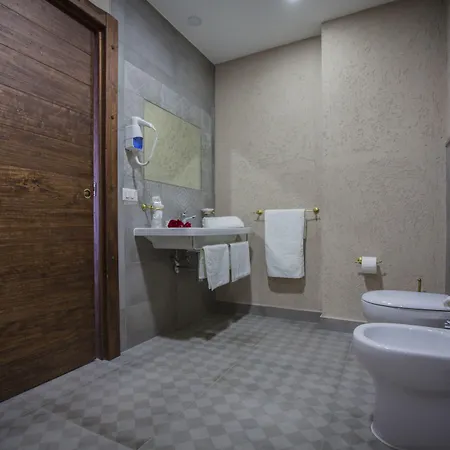 Del Sole بومبيي