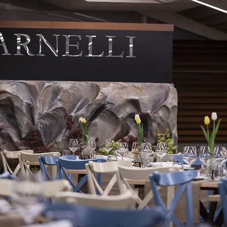 Del Sole بومبيي